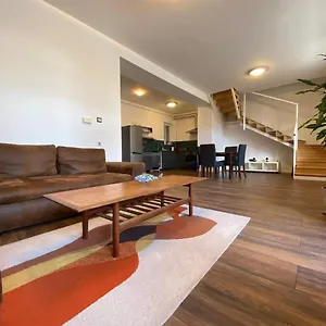 2-bedroom-107-m2-loft-with-balcony.inbudapesthotels.com/