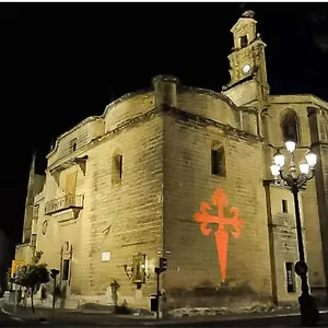 apartamentos-iglesia-de-santiagoi.es-andalucia.com/