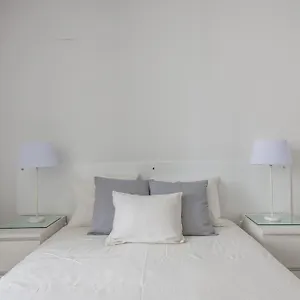 light-filled-apt-w-free-pick-up-by-timecooler.hotels-lisbon-portugal.com/